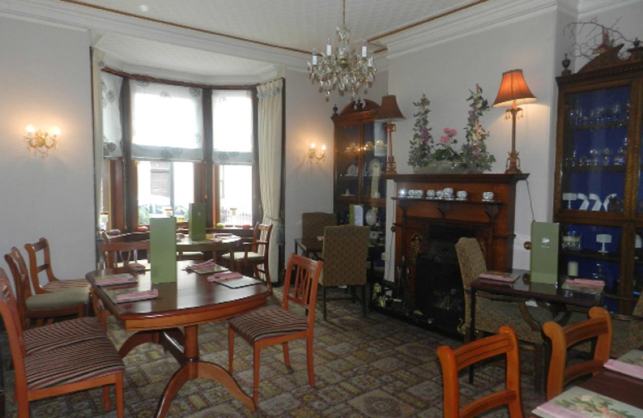 פטרהד Albert Hotel מראה חיצוני תמונה