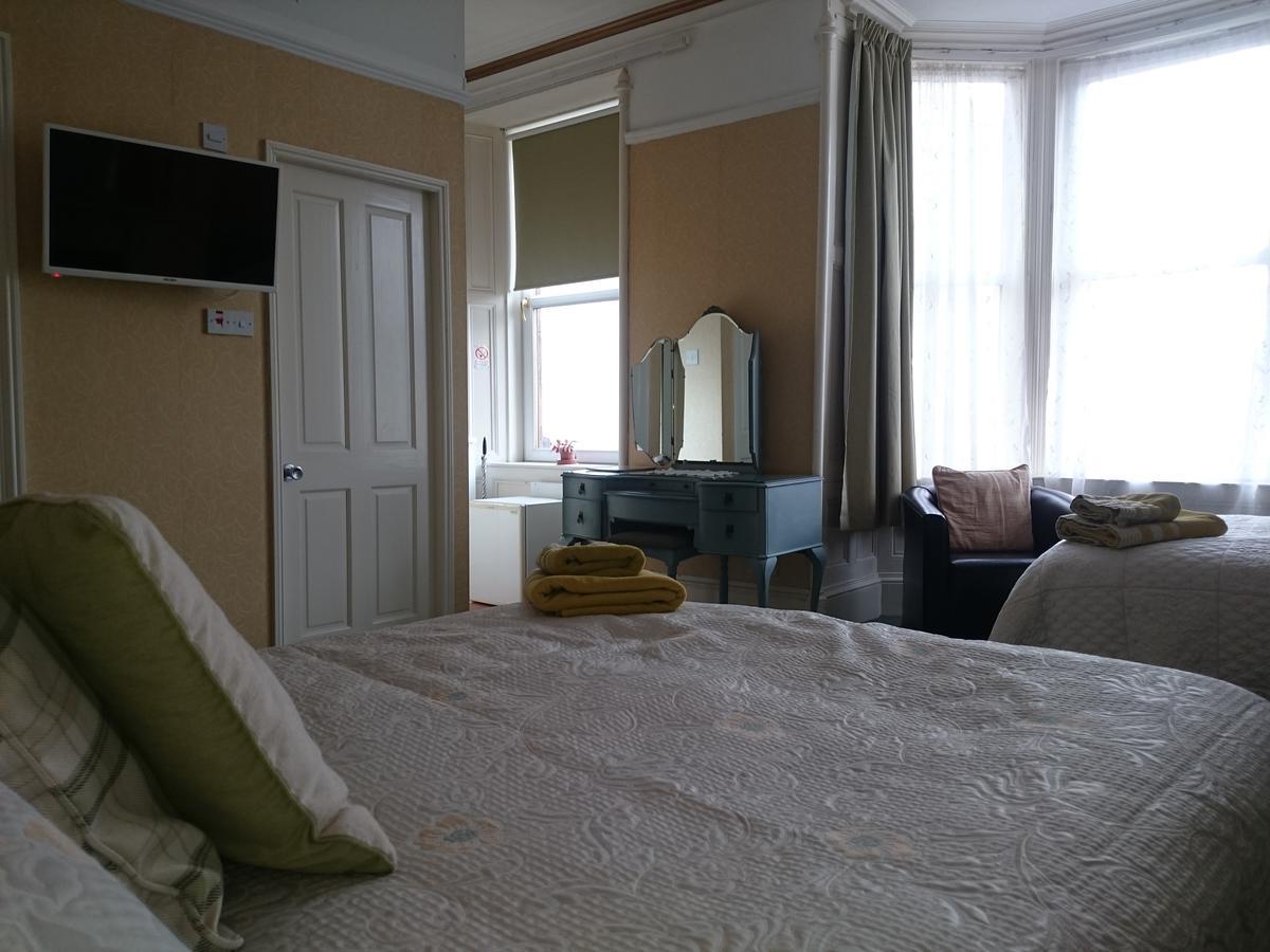 פטרהד Albert Hotel מראה חיצוני תמונה